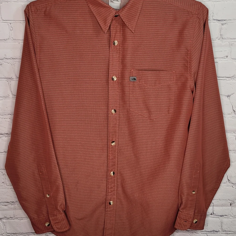 The North Face Button Front Shirt Medium